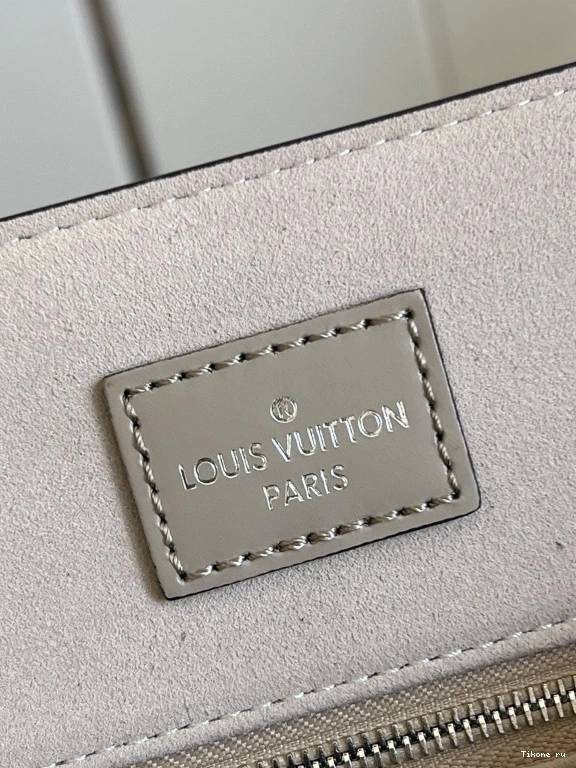 Cheap PLAT PETIT LOUIS VUITTON SAC 0819